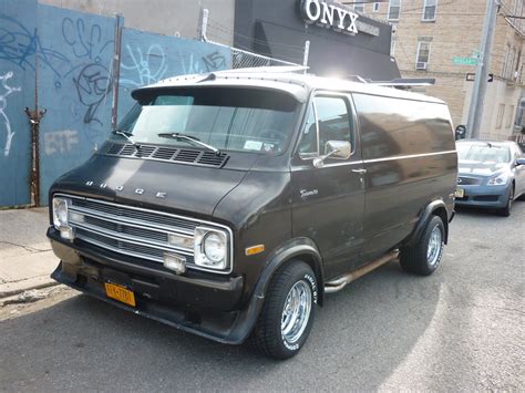 VANson Family: looking to sell my 77 dodge tradesman | Dodge tradesman ...