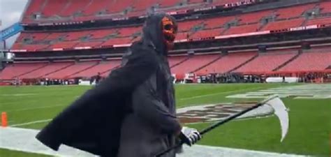 Myles Garrett Wins Halloween After Showing Up To Stadium Wearing Grim Reaper Outfit Featuring ...