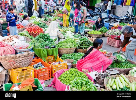 Indian Vegetable Market - Vegetarian Foody's