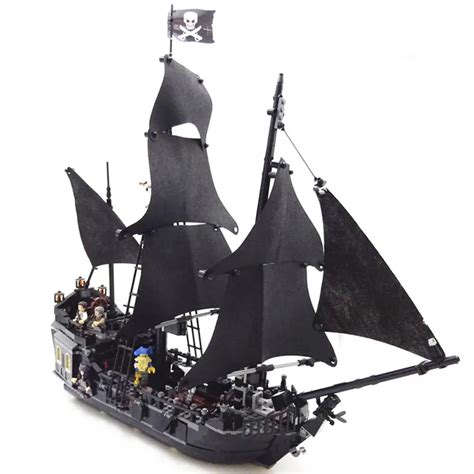 Pirates of the caribbean black pearl model pirate ship model set building toy