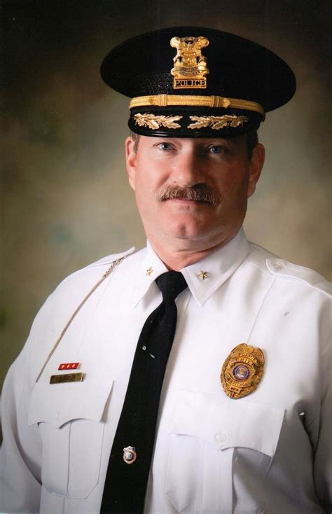 Hastings police chief retires, recalls memorable moments as small town's top cop for 25 years ...