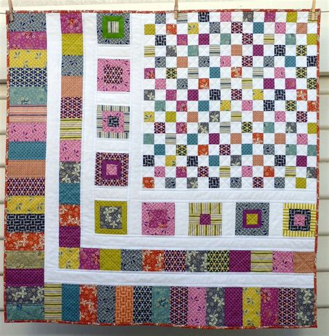 Quilt with multiple borders | Patchwork quilt patterns, Quilt square patterns, Quilts