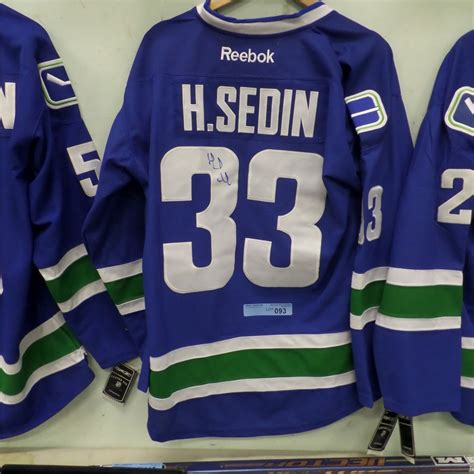 SIGNED HENRIK SEDIN JERSEY