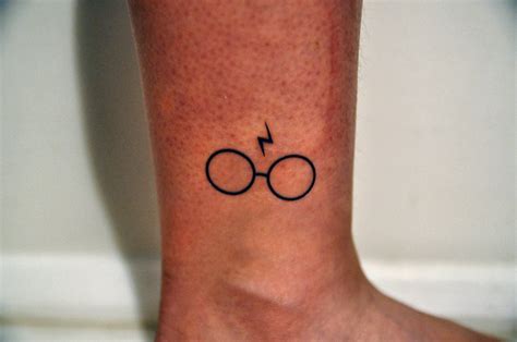 Harry Potter Glasses and Scar Temporary Tattoo Harry Potter