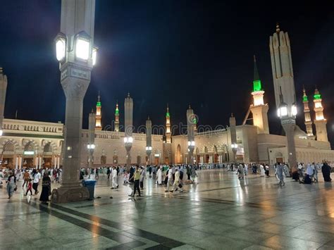 Beautiful View of Masjid Al Nabawi at Night. Editorial Image - Image of ...