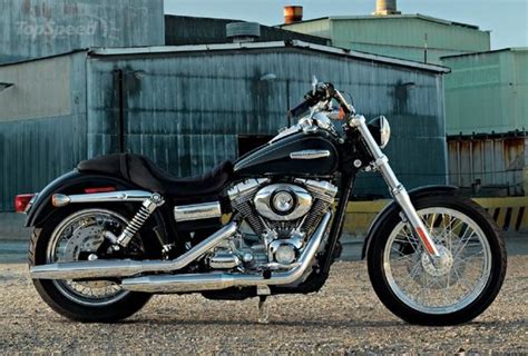 2014 Harley-Davidson Dyna Super Glide Custom - Moto.ZombDrive.COM