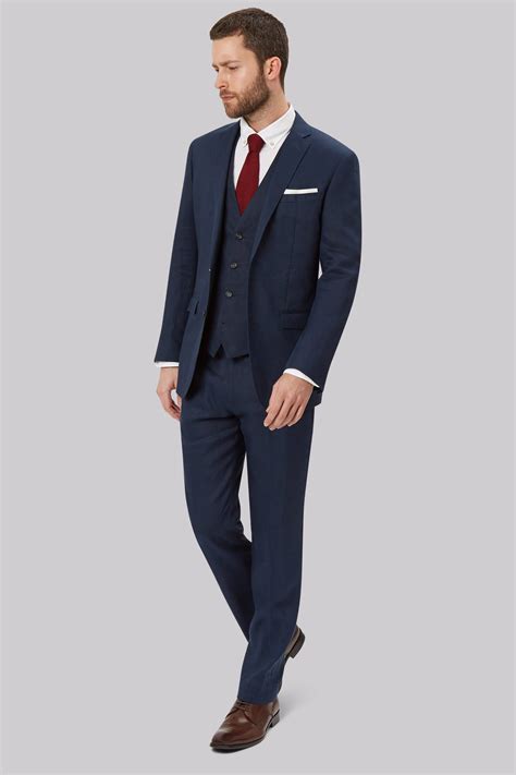 10 Amazing Wedding Suits for Men - GetFashionIdeas.com ...