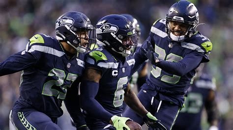 Quandre Diggs thrives as teacher for young Seahawks secondary - Seattle ...