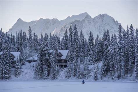 SNOWSHOEING - Kootenay Rockies Imagebank