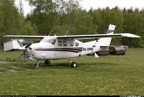 Cessna 210 Centurion - Untitled | Aviation Photo #6136391 | Airliners.net