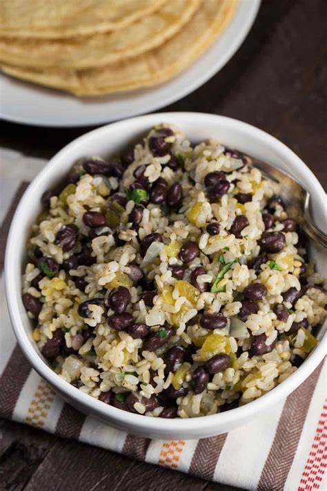 Super Easy Black Beans and Rice (Budget Friendly!) - Veggie Chick