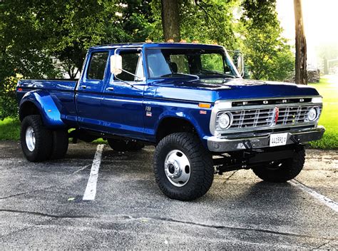 Powerstroke '74 Ford F-350 Dually Is the Perfect Restomod