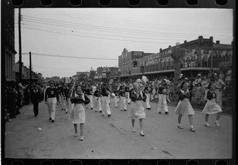 Crowley, Louisiana - Rice Festival Parade 1938 | Louisiana, Vintage ...