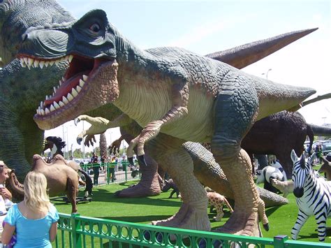 File:PikiWiki Israel 8171 dinosaur park in rishon lezion.jpg - Wikimedia Commons