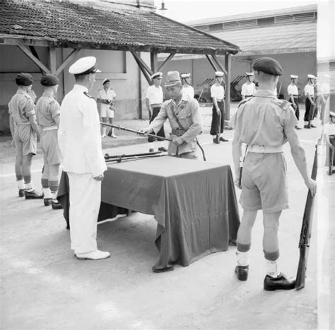 Historical Photos from the Japanese Surrender Ceremony, 1945 - Rare ...