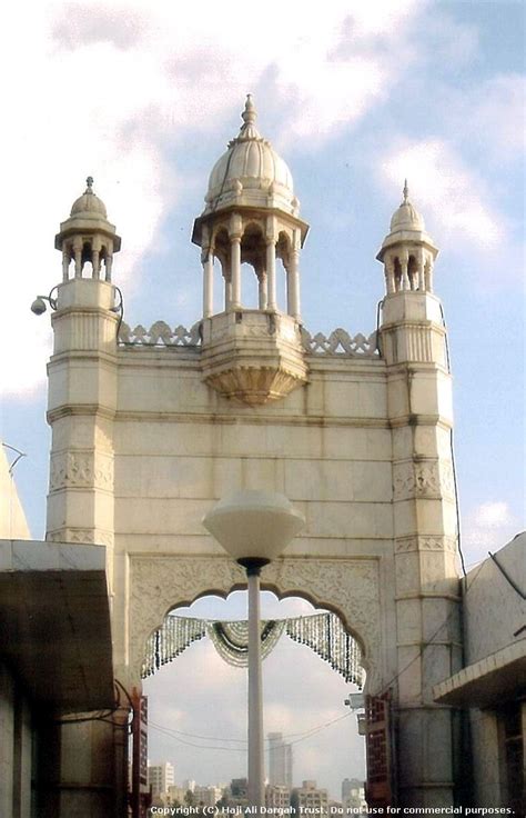 Haji Ali Dargah, Mumbai (INDIA) - Tomb of Pir Haji Ali Shah Bukhari(R.A.)