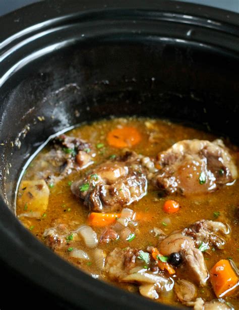 SLOW COOKER OXTAILS - Jehan Can Cook