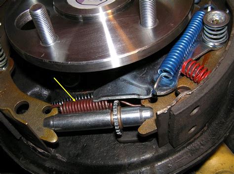 Drum brakes - Adjuster lever not contacting star wheel ...