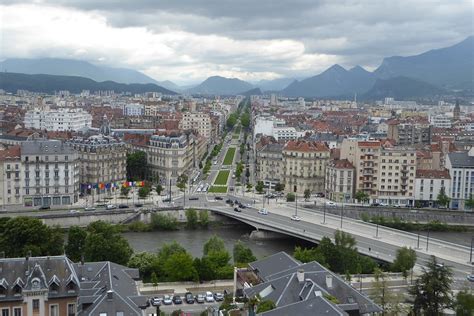 Grenoble : la mairie avance de nouvelles solutions pour son réseau de ...