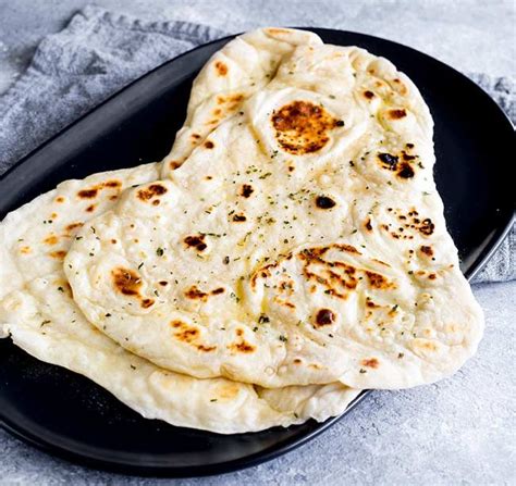 Garlic Naan Recipe, Hummus, Sprout Recipes, Bread Dough, Cheese Pizza, Side Dishes, Curry, Food ...