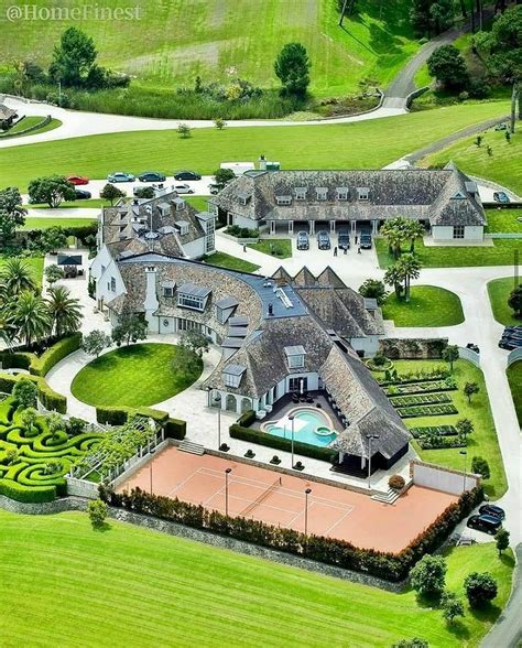 𝐋𝐮𝐱𝐮𝐫𝐲 𝐇𝐨𝐦𝐞𝐬 on Instagram: “👉 This luxury mansion is situated in Auckland, New Zealand and is ...