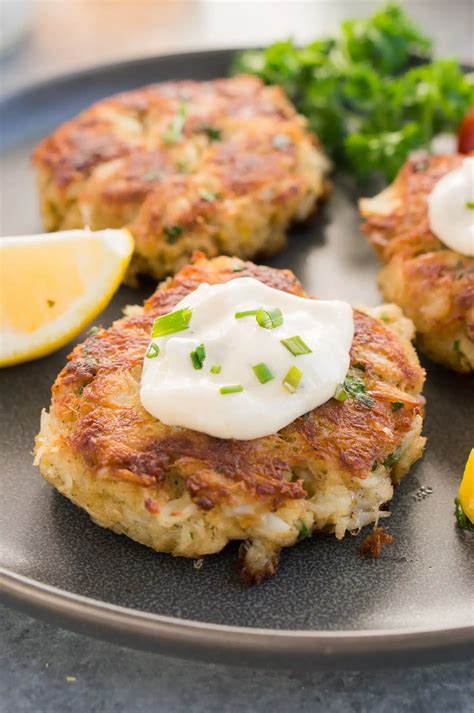 Crab Cakes Recipe (Easy & Delicious) - Delicious Meets Healthy