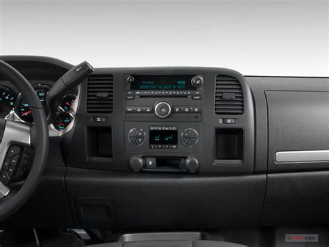 2007 GMC Sierra 1500: 11 Interior Photos | U.S. News