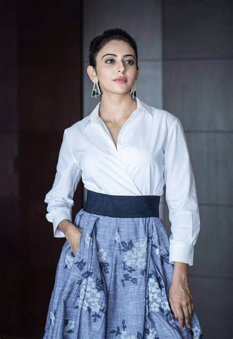 Rakul Preet Singh Wiki, Biography, Age, Movies, Height, Images - News Bugz