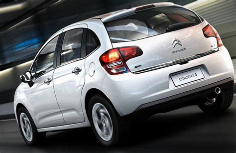 Citroen C3 Photos and Specs. Photo: Citroen C3 review and 26 perfect photos of Citroen C3