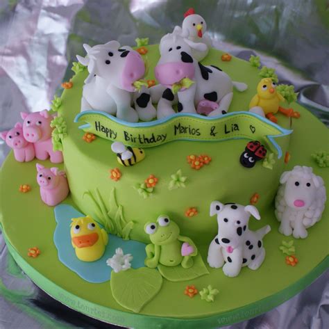 Happy little farm — 2010 Animal Cakes Contest | Farm birthday cakes, Animal cakes, Farm cake