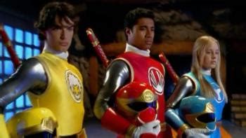 What is the "official" pose alignment/order of the Ninja Storm team? : r/powerrangers