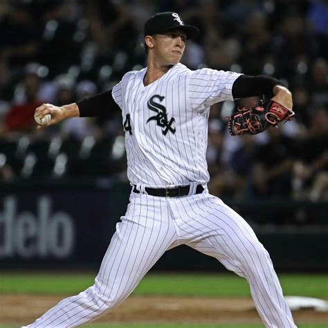 Michael Kopech Likely Needs Tommy John Surgery to Repair Elbow Injury ...