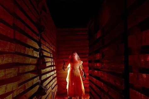 Evilcorp's Horror Maze: Face Your Fears At This Brisbane Attraction