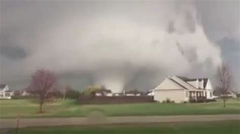 Large tornado causes significant damage in central Illinois - ABC13 Houston