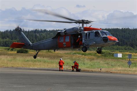 NAS Whidbey Island team rescues people stranded in Olympic Mountains