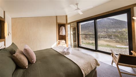 Romantic Cabins in the Snowy Mountains with Woodfired Hot Tub