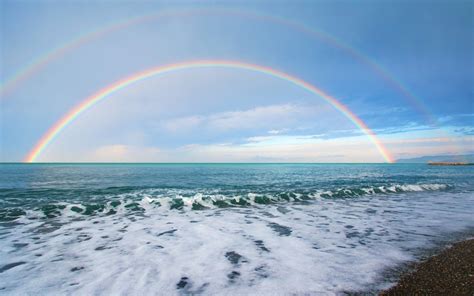 Stunning Nature HD Wallpaper: A Mesmerizing Rainbow Over the Sea