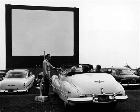 The days of the drive-in movie theaters through rare photographs, 1930-1950