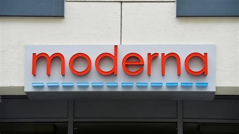 US inks $1.5B deal with Moderna for 100M Covid-19 vaccine doses