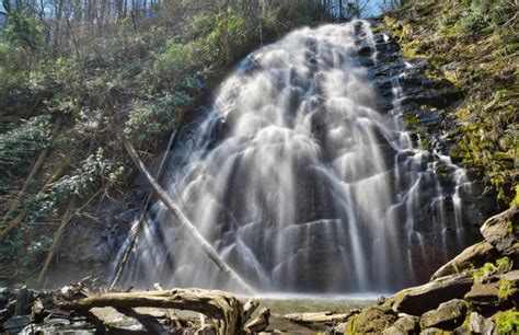 6 Unforgettable Waterfalls Near Charlotte, NC - adventurenearby.com