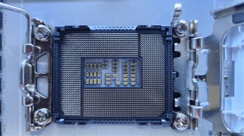 Intel LGA-1851 Socket Adopts New "RL-ILM" Loading Mechanism, Better ...