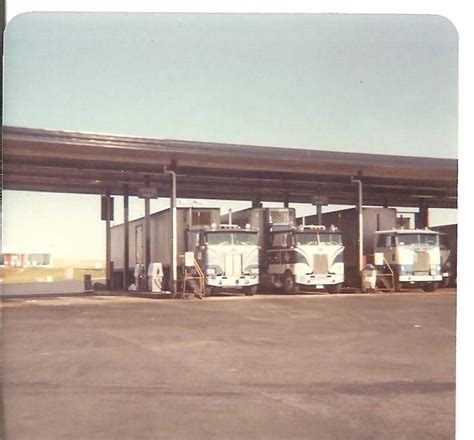 Pin by Eric Witzke on Gas Stations and Truck Stops of Days gone By. | Vintage trucks, Antique ...