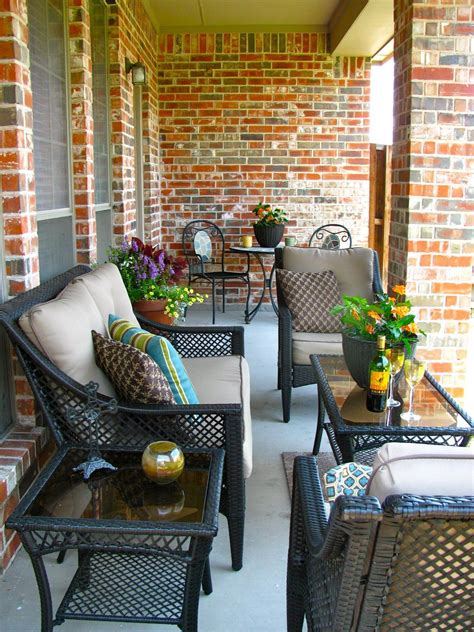 MAY DAYS: A Small Patio Makeover #smallPatioFurniture | Patio furniture ...