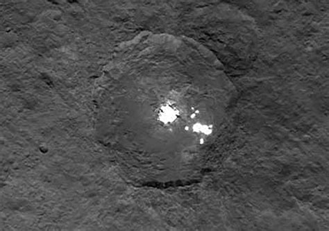 Ceres Bright Spots Keep Their Secret Even From 2,700 miles Up - Universe Today