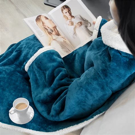 Fleece TV Blanket with Sleeves and Pocket Robe Wearable Blanket Gift ...