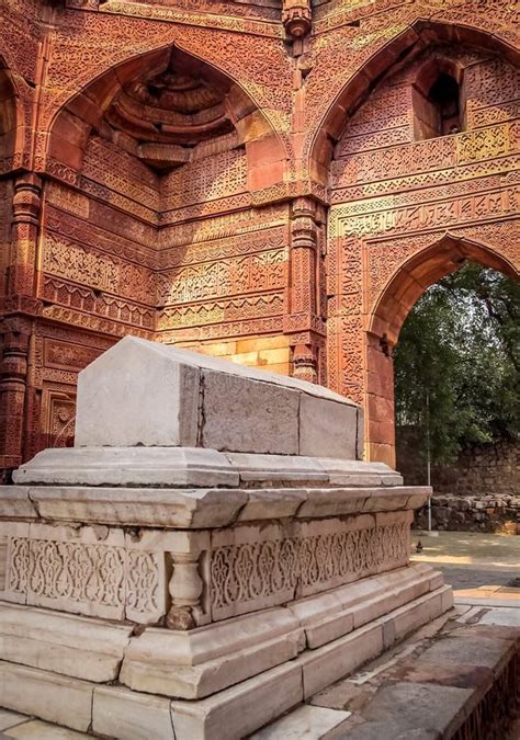 Tomb Of Iltutmish At Qutub Minar Complex In New Delhi Stock Image - Image of historic, delhi ...