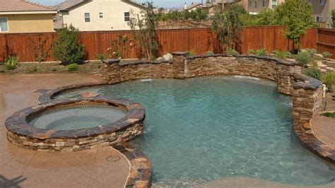 Menifee Custom Swimming Pool - Infinite Pools