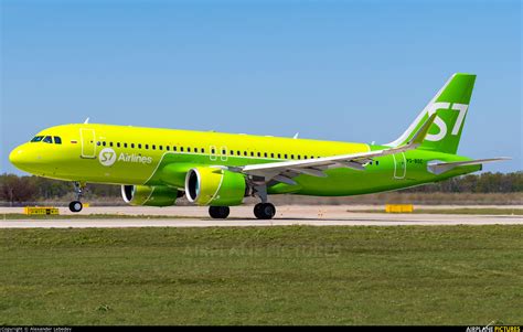 VQ-BSC - S7 Airlines Airbus A320 NEO at Krasnodar | Photo ID 1300031 ...