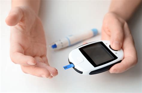 Type 1 diabetes blood glucose monitoring