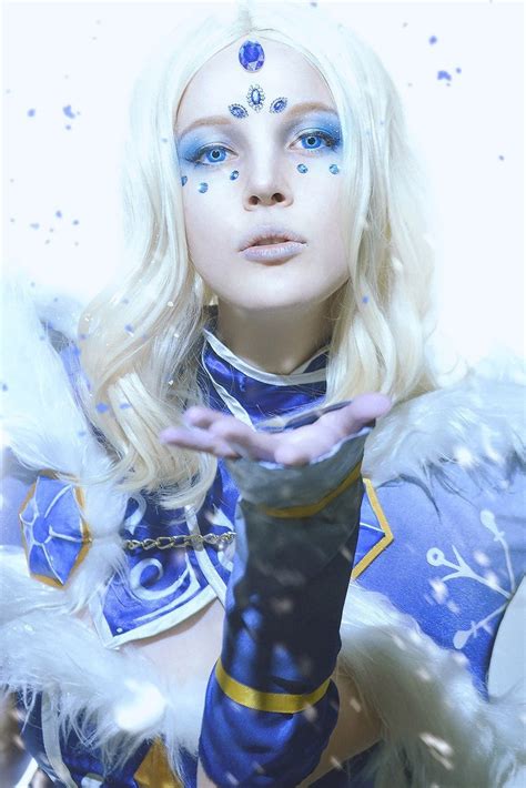 Crystal Cosplay – Telegraph